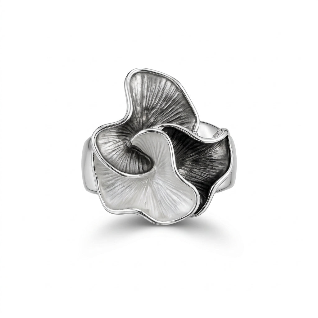 Tri-Petal Floral Stretch Ring - Grey Tones