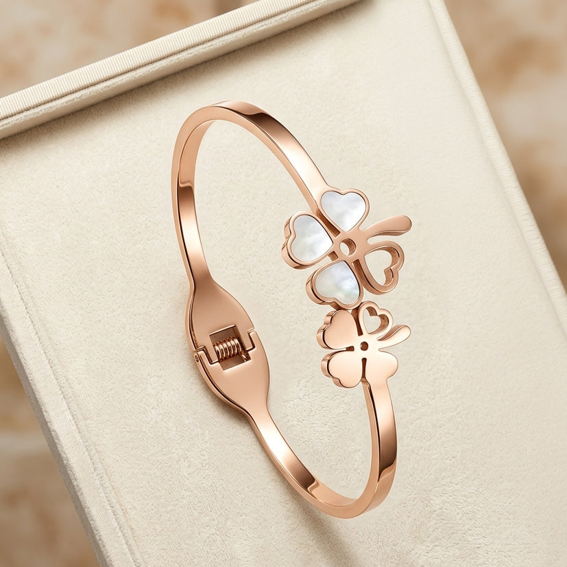 Four Leaf Clover Hinged Bangle Rose Gold